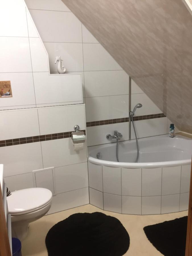 Unter Dem Dach Mit Parkplatz Apartment BRE Exterior photo
