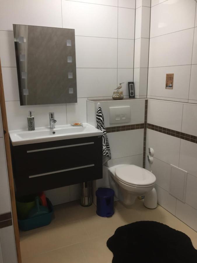 Unter Dem Dach Mit Parkplatz Apartment BRE Exterior photo