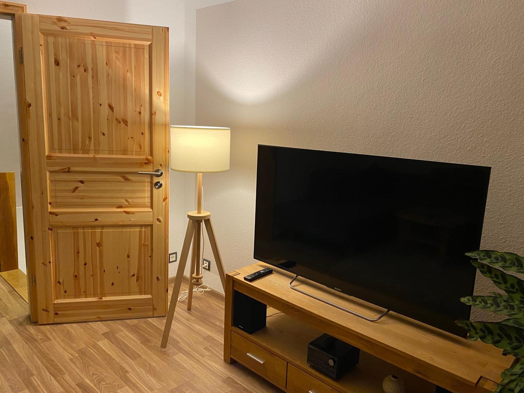 Unter Dem Dach Mit Parkplatz Apartment BRE Exterior photo